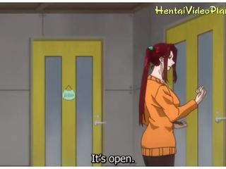 Anime armastaja vasakule sisse a puddle kohta sperma
