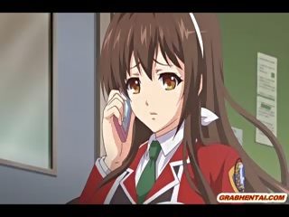Rondborstig japans hentai schoolmeisje standing geneukt en creampi