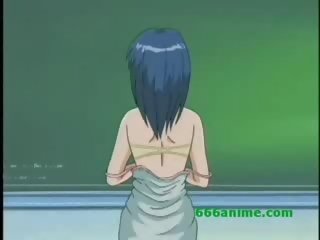 Animasi pornografi divinity pergi birahi ketika bergaya telanjang untuk sebuah drawing kelas