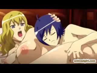 Bigtits hentai kjæreste blir knullet henne wetpussy fra bak av shemale anime