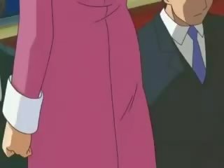 Allettante bambola era scopata in pubblico in anime