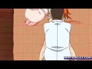Giapponese hentai prende massaggio in suo anale e fica da specialista