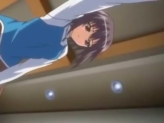 Anime sweety geeft pijpen in bed