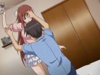 Anime mergaitė zylė dulkinimasis ir įtrynimas didžiulis varpa gauna a nuleidimas ant veido